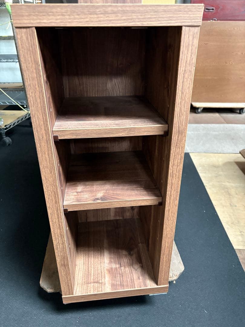 大川家具　リベルタ　ディスプレイスタンドシェルフ　使い方は自由！