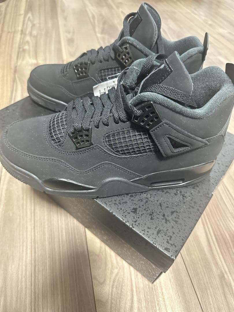 【新品】Nike Air Jordan 4 \"Black Cat\" 27.5cm