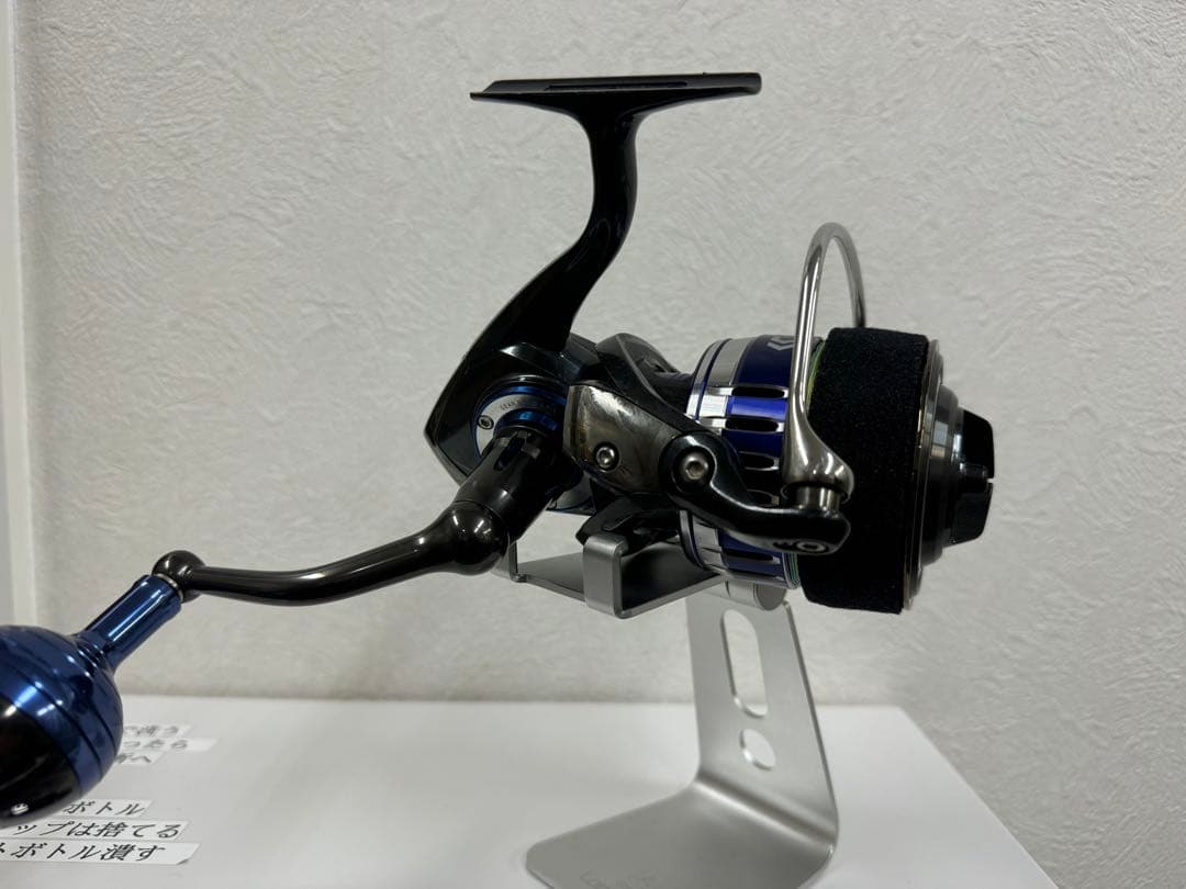 専用　ダイワ SALTIGA 5000H スピニングリール