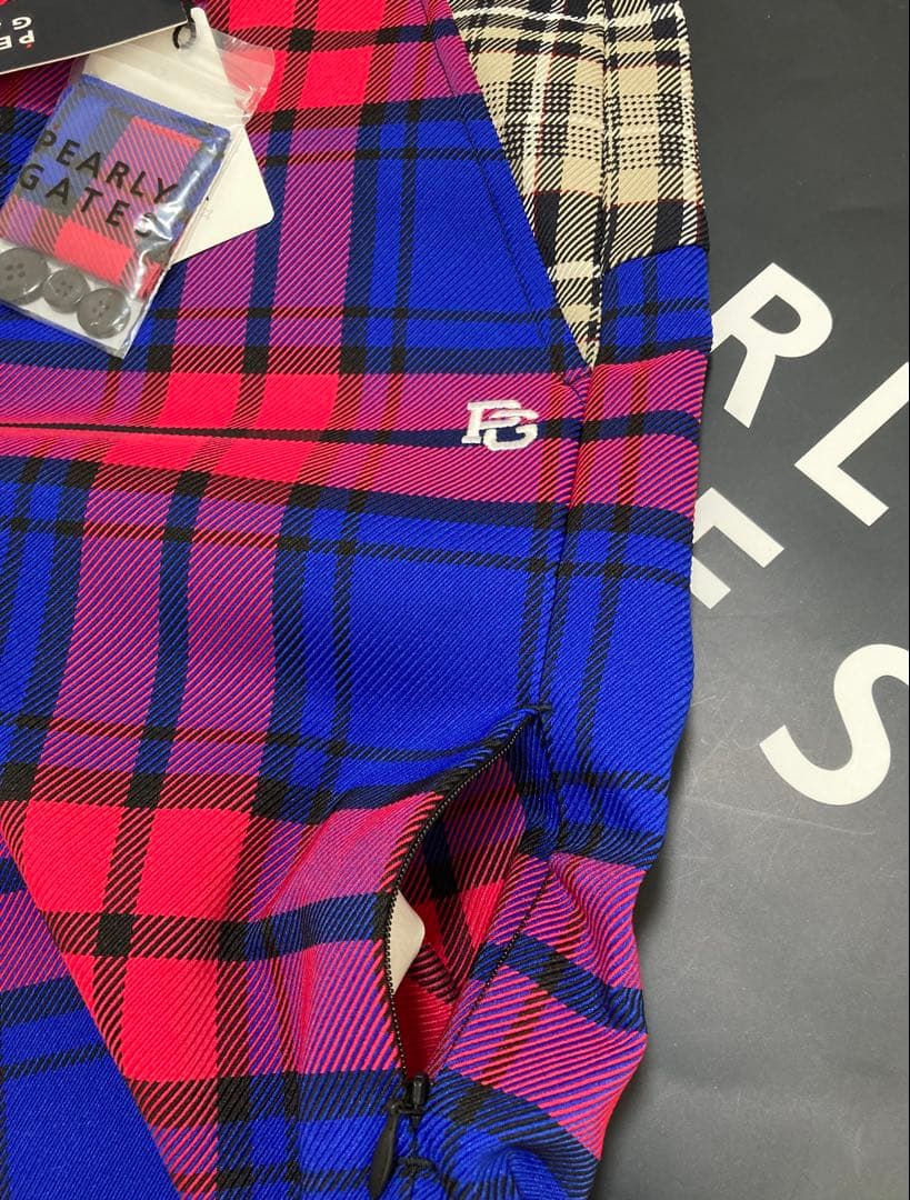 新品 パーリーゲイツ ポリエステルストレッチチェックパンツ(6)LL/マルチ