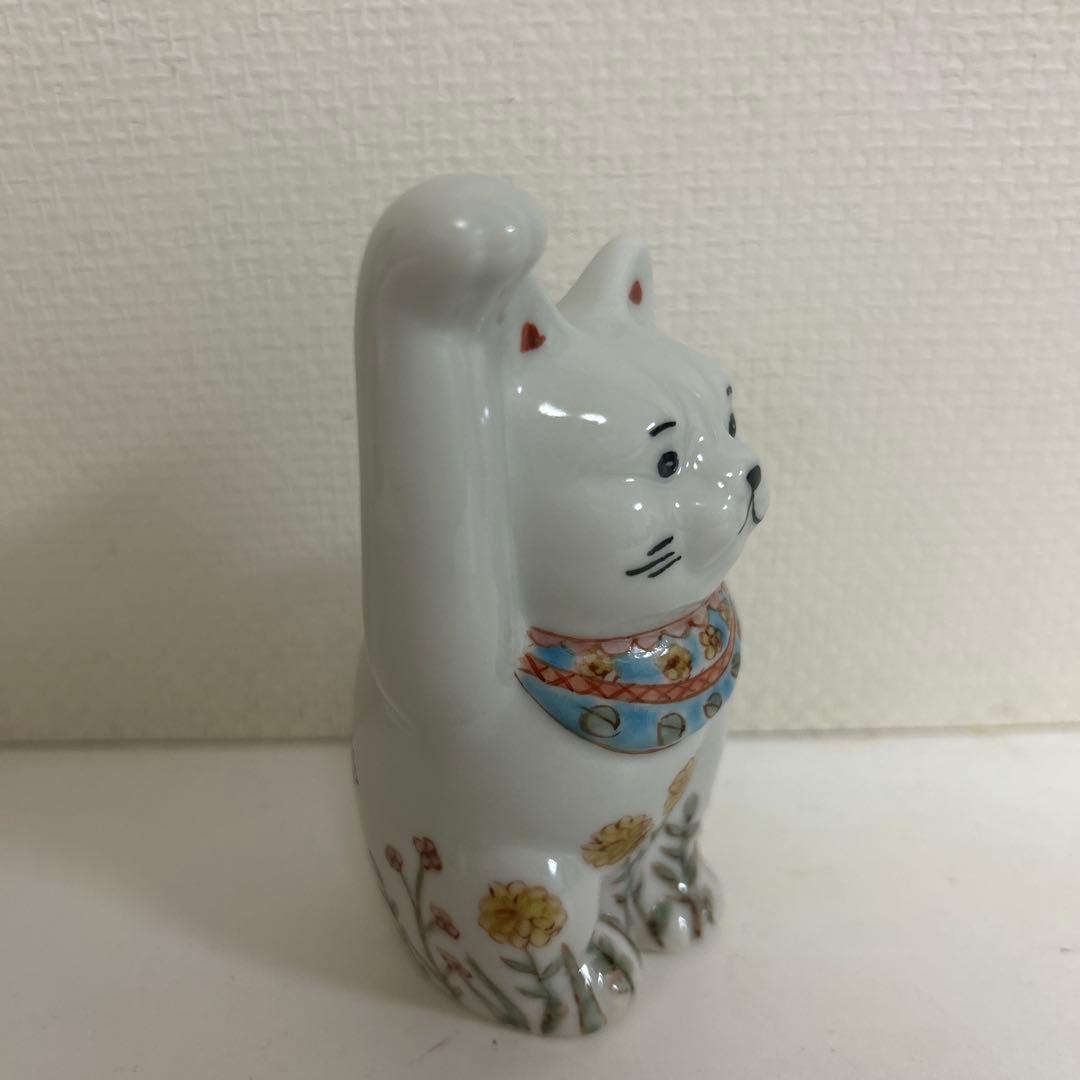 作家　陶芸作家　九谷焼　招き猫？　招き犬？　　縁起物　金運　花　鳥
