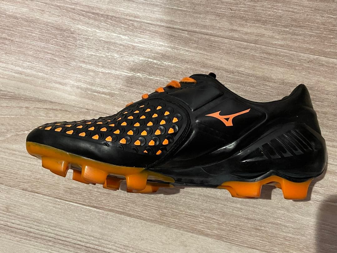 誰でも購入可！まとめ売り限定サッカースパイク4点セット 特価