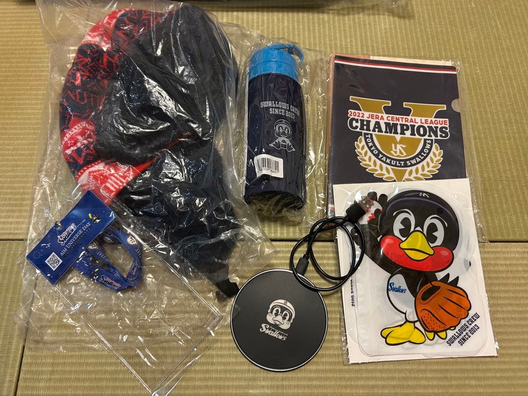 東京ヤクルトスワローズ　ファンクラブグッツ他