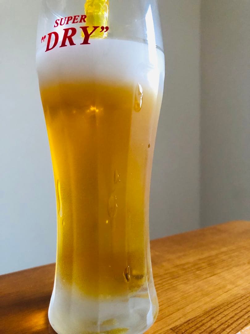 ⭐︎ROZE⭐︎　持ち上げビール　アサヒスーパードライ　麒麟一番搾り　水滴付き