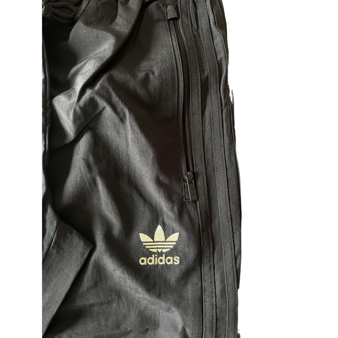 adidas ウーブン　SST トラックパンツ