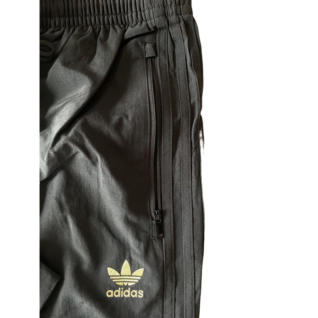 adidas ウーブン　SST トラックパンツ