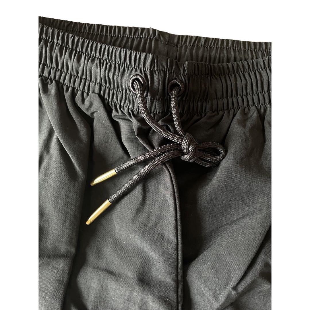 adidas ウーブン　SST トラックパンツ