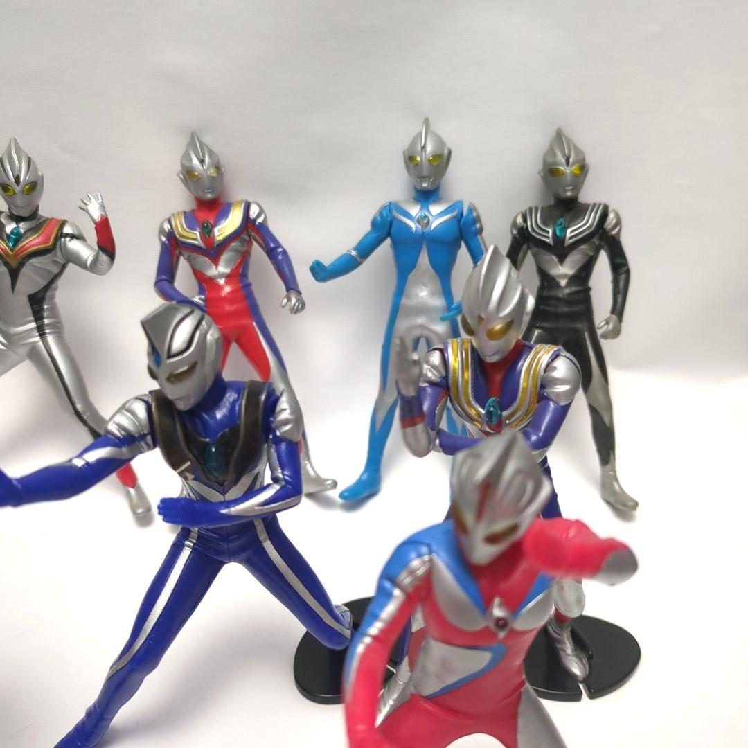 ハイパーHDウルトラマン　ダイナ、ティガ、ガイア、ティガダーク