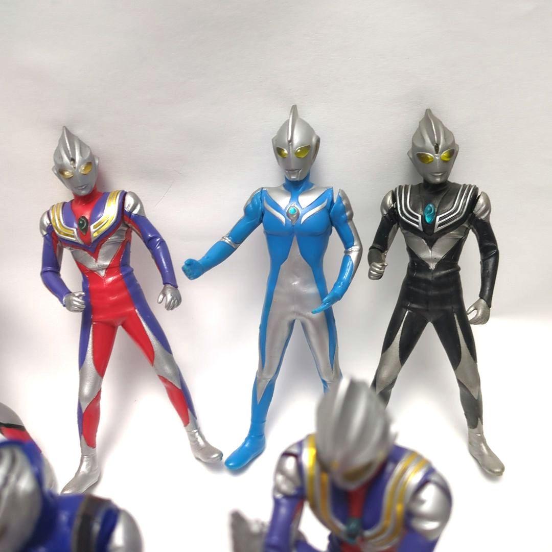 ハイパーHDウルトラマン　ダイナ、ティガ、ガイア、ティガダーク