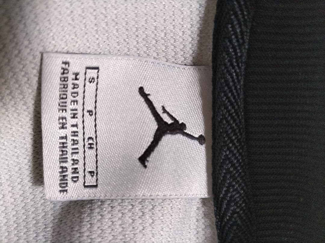 NIKE JORDAN Vネックタンクトップ （188071）
