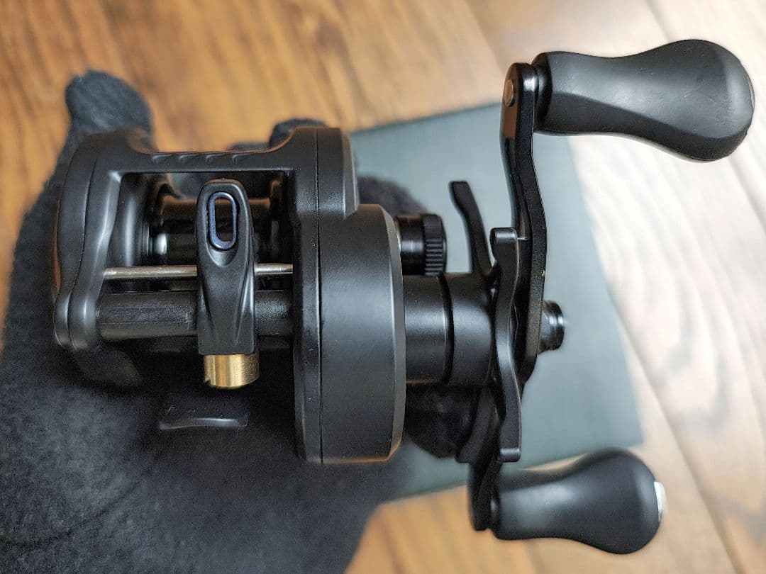 【新品・未使用】 LIZARD Black DC　左ハンドル　丸型　ベイトリール