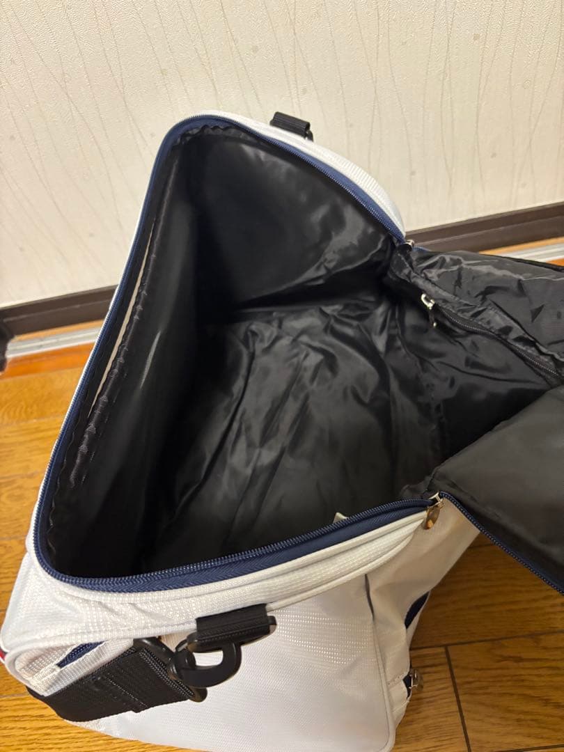 【美品】TaylorMade テーラーメイド ボストンバッグ シューズ収納付き
