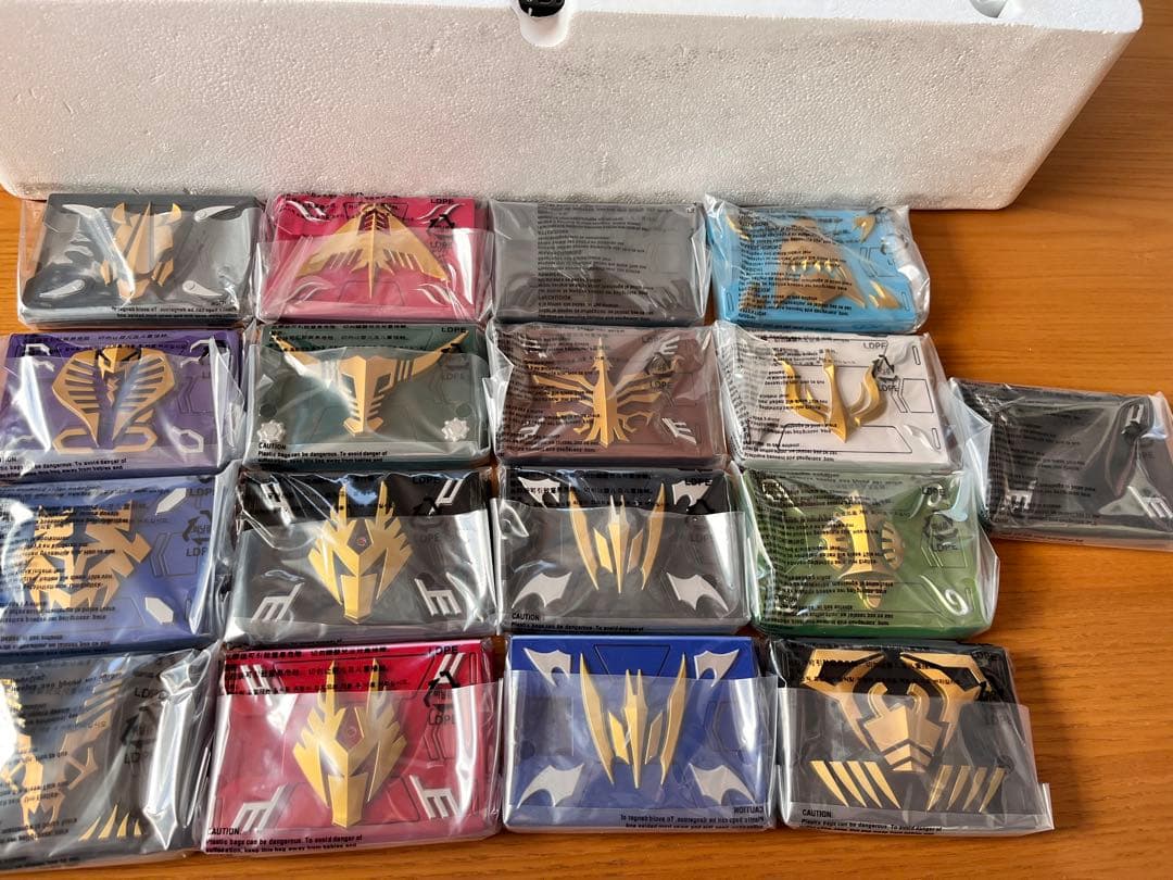 csm vバックル＆ドラグバイザー　仮面ライダー　龍騎　vバックル