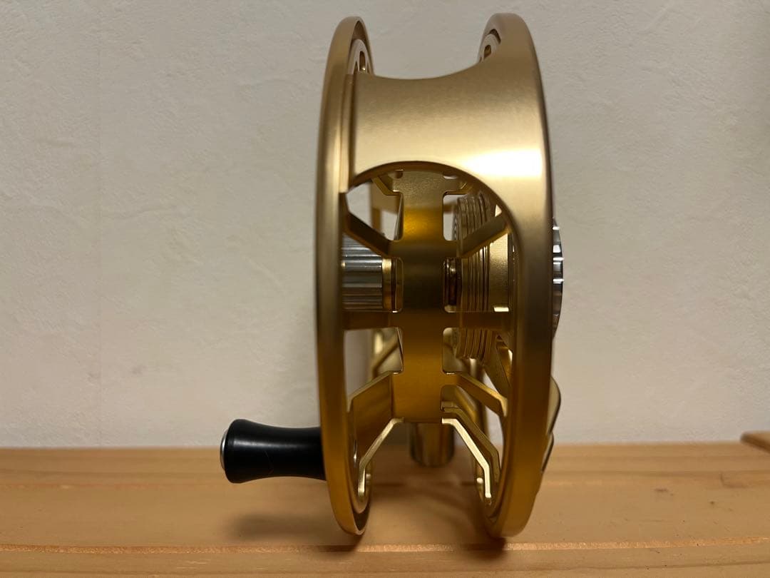 MAXCATCH AVID PRO7nine フライリール