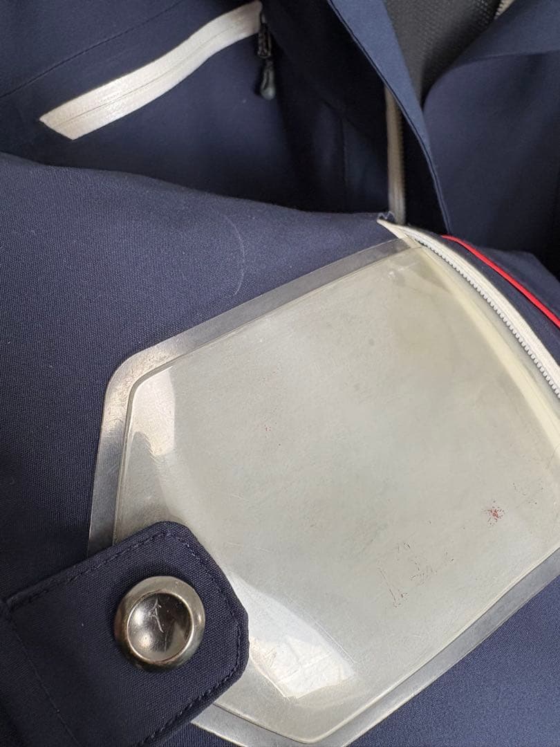 ミズノ　オールマウンテンジャケット(上)+デモ(下)
