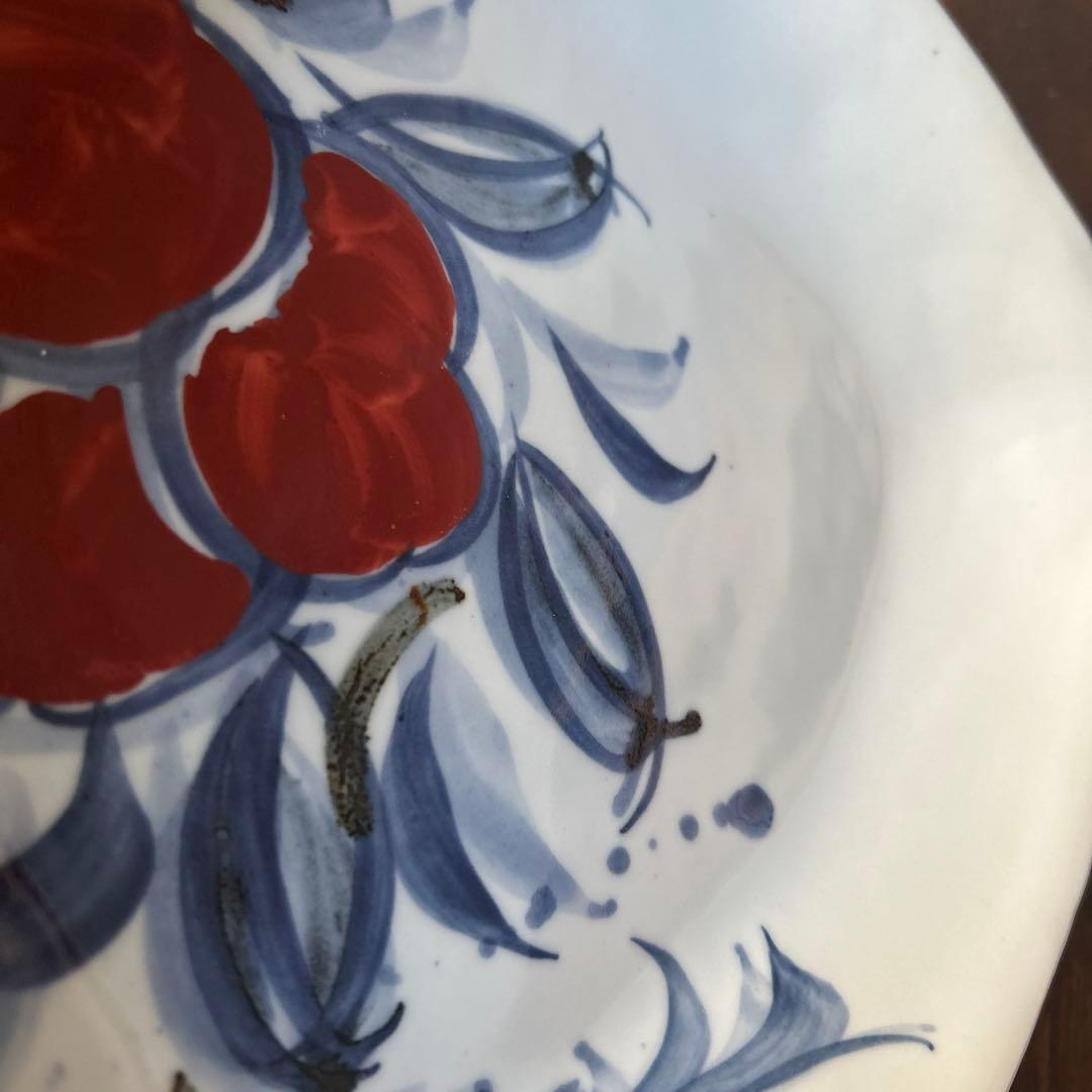 作家　陶芸作家　梅田純一　三角皿　三角鉢　椿