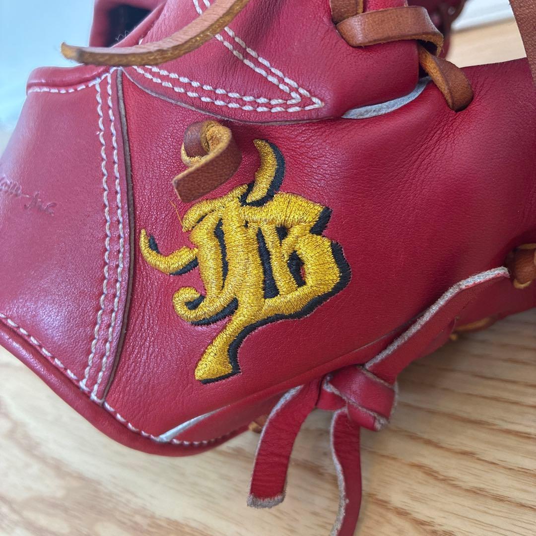 和牛JB軟式内野手用(赤)グローブ入れ付き