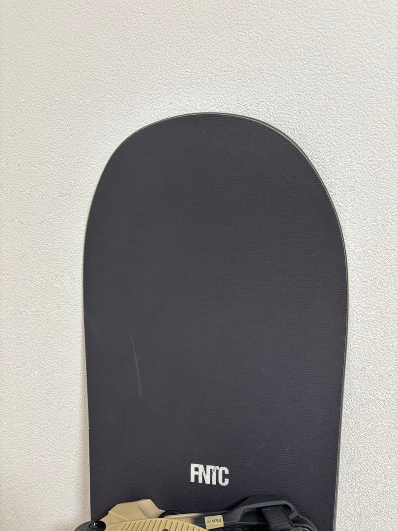 【使用回数4回】FNTC TNT スノーボード
