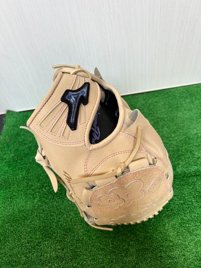 ミズノプロオーダー硬式投手用グローブ（新品）