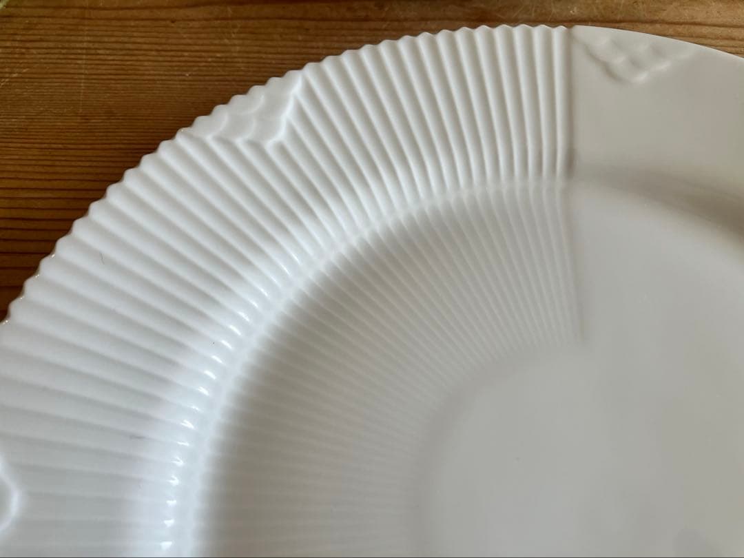ロイヤルコペンハーゲン　ホワイトエレメンツ21.5×4