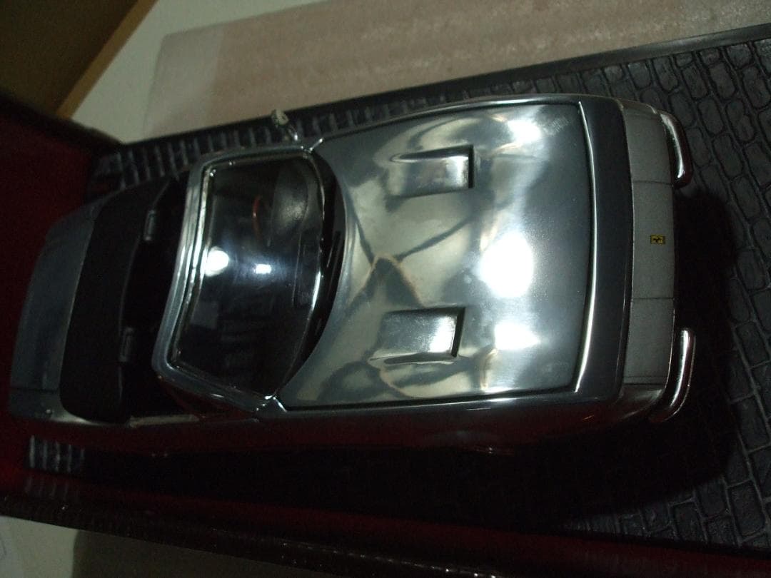 フェラーリ　３６５　ＧＴＳ／４　デイトナ　ミレニアム記念　マテル　１／１８