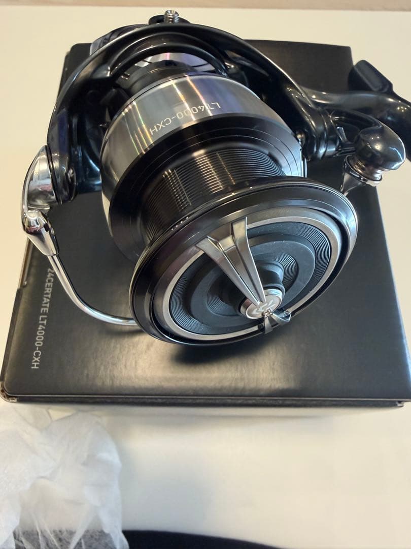 新品未使用ダイワ　セルテート LT4000-CXH スピニングリール