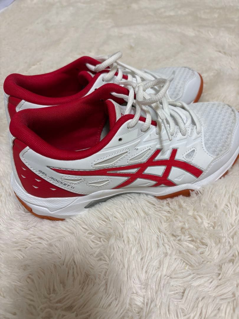 【美品】ASICS バレーボールシューズ 23.5
