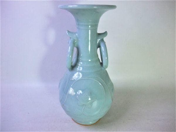 青磁 彫刻 双耳付 環耳 花瓶 花生 銘「圓山」逸品 共箱
