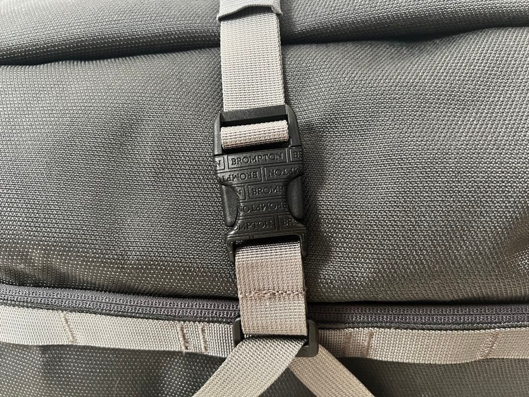 ブロンプトン ロールトップバッグ 28L ダークグレー
