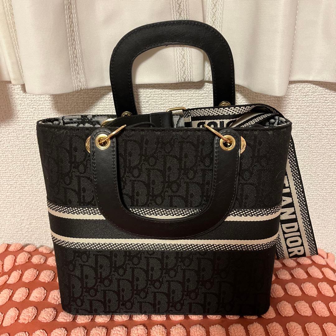 クリスチャンディオール　ノベルティショルダーバッグ