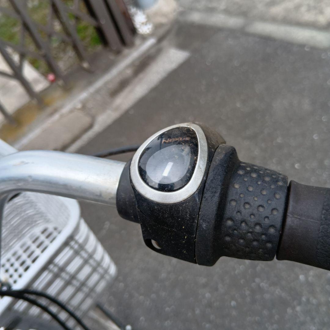 ブリジストン水色電動自転車アシスト自転車、前面バスケット付き