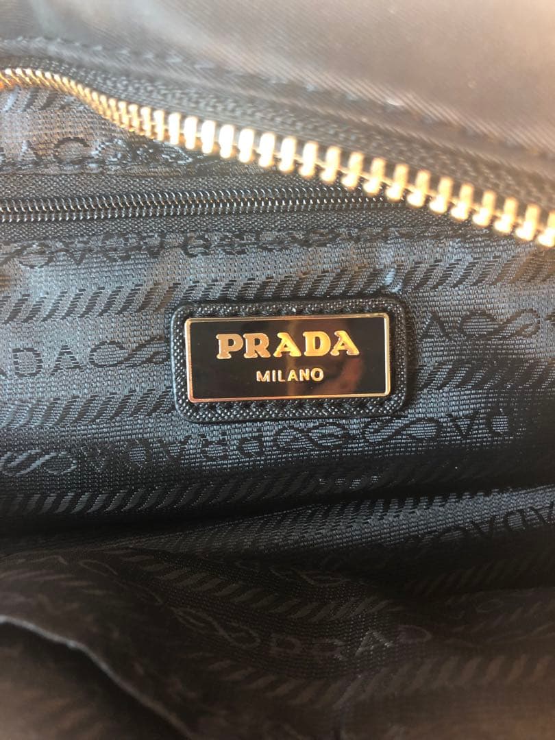 PRADA ノベルティ ナイロン ブラック ショルダーバッグ d1