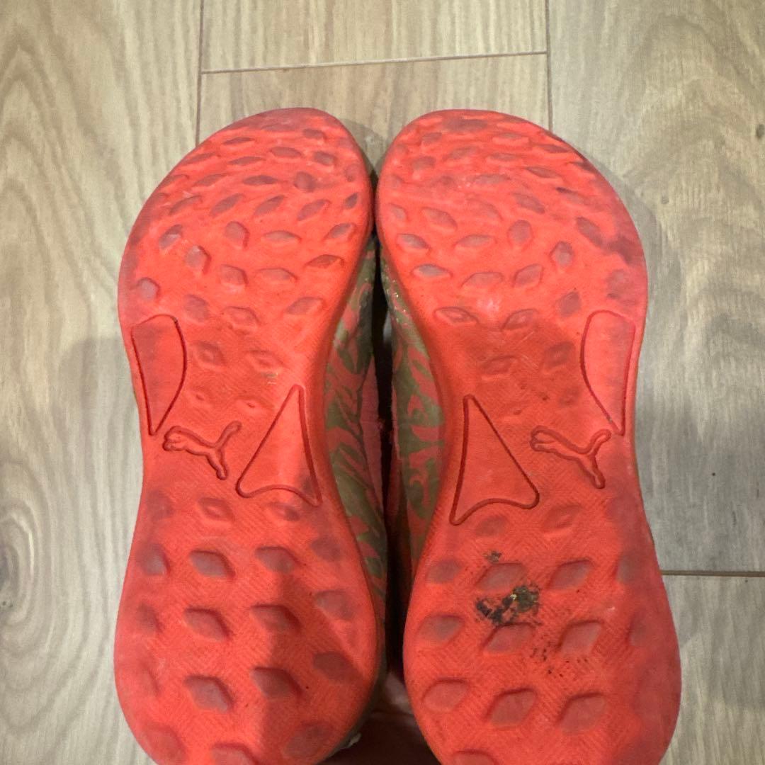 PUMA フューチャーZ1.4 NJR トレーニングシューズ