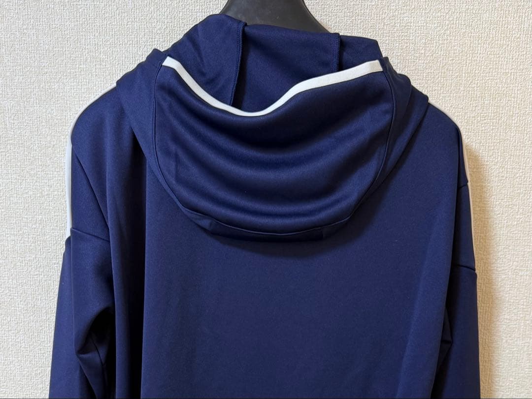 新品タグ付UNDERARMOURサイドラインジャケットXLネイビーUNISEX
