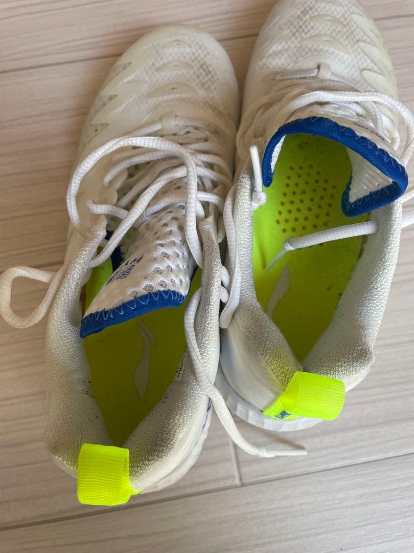 LI-NING バドミントンシューズ 25センチ