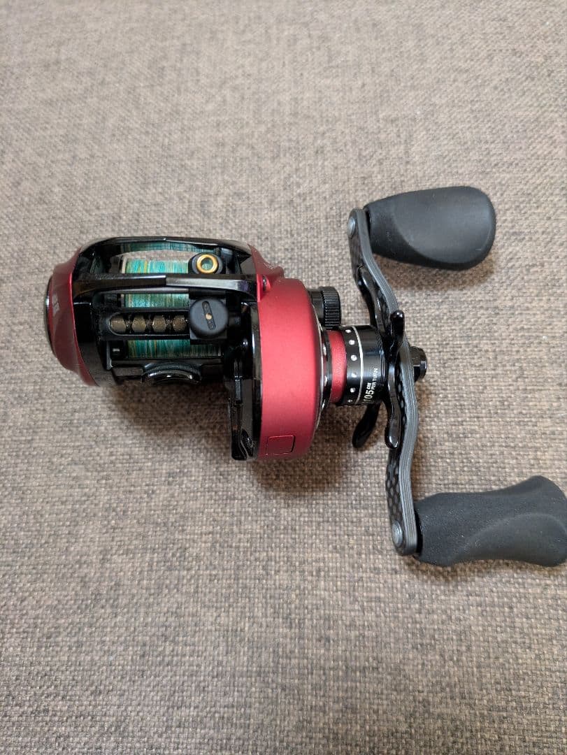 Abu Garcia REVO ROCKET ベイトリール