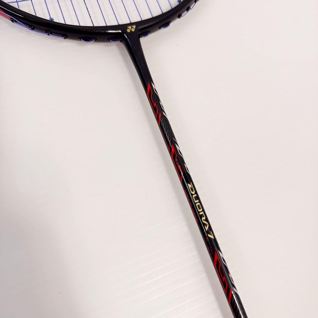 【美品】YONEX デュオラ7 バドミントンラケット ブラック　カバー付き