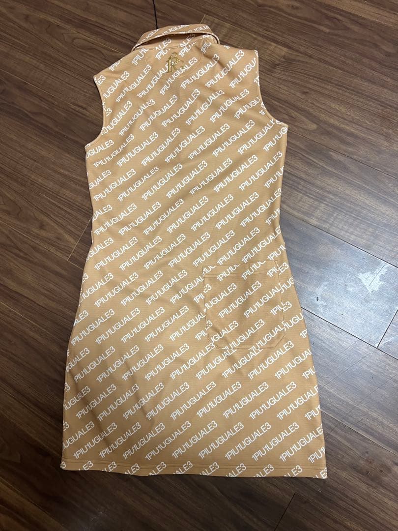 新品タグ付き　ウノピゥ　ワンピース