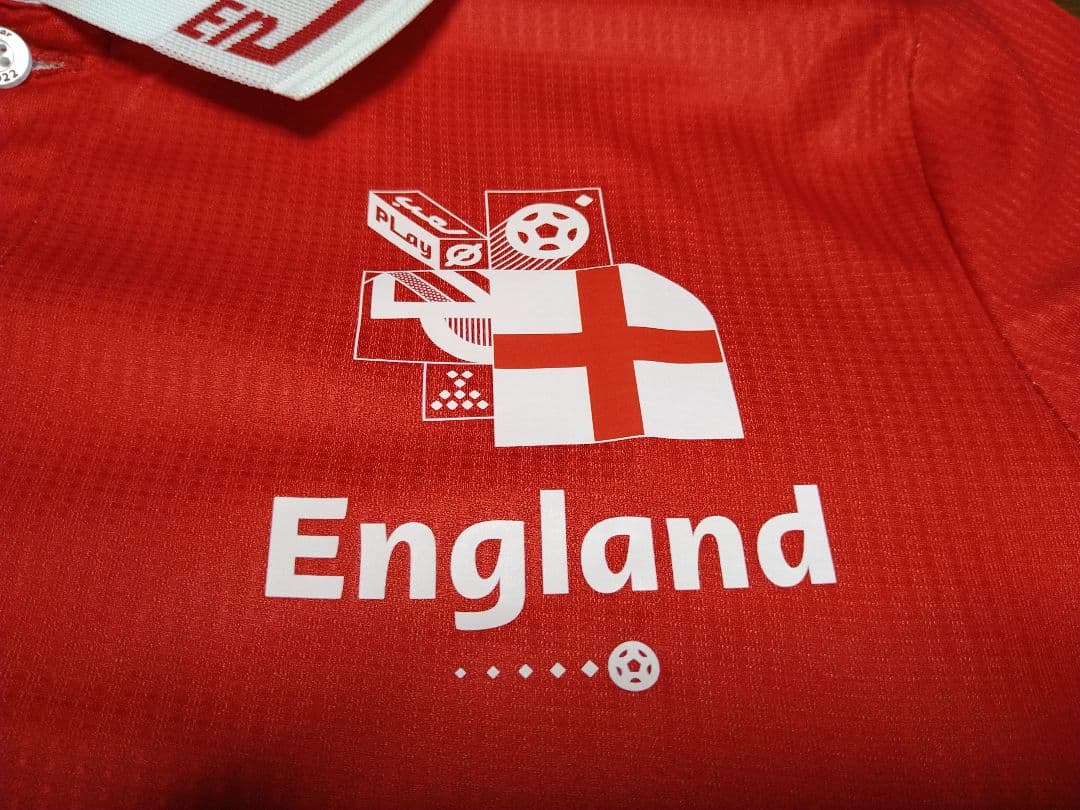 【新品】2022年サッカー FIFAワールドカップ イングランド代表ポロシャツS