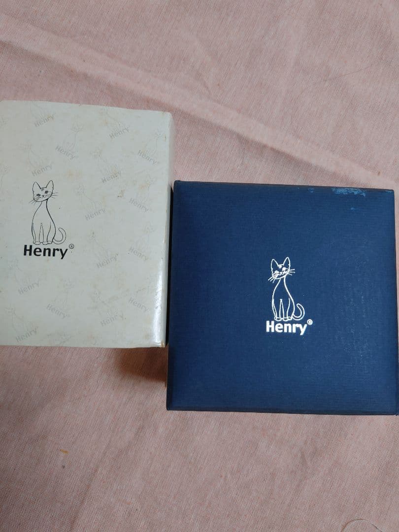 Henry Annie 手描きアートストーン猫