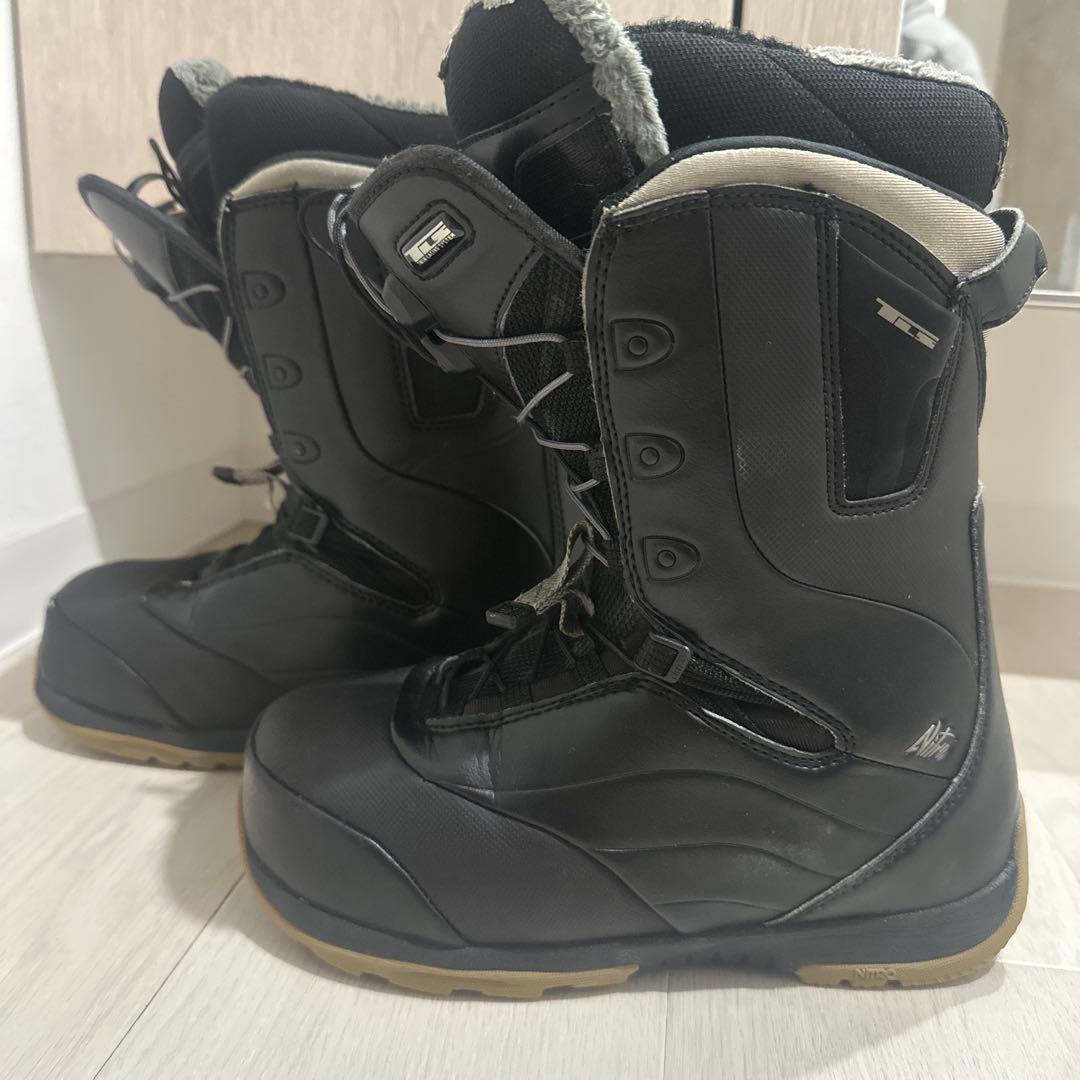 ★美品 大幅値下げ！スノボレディースシューズ NITRO CLOUD6 24cm