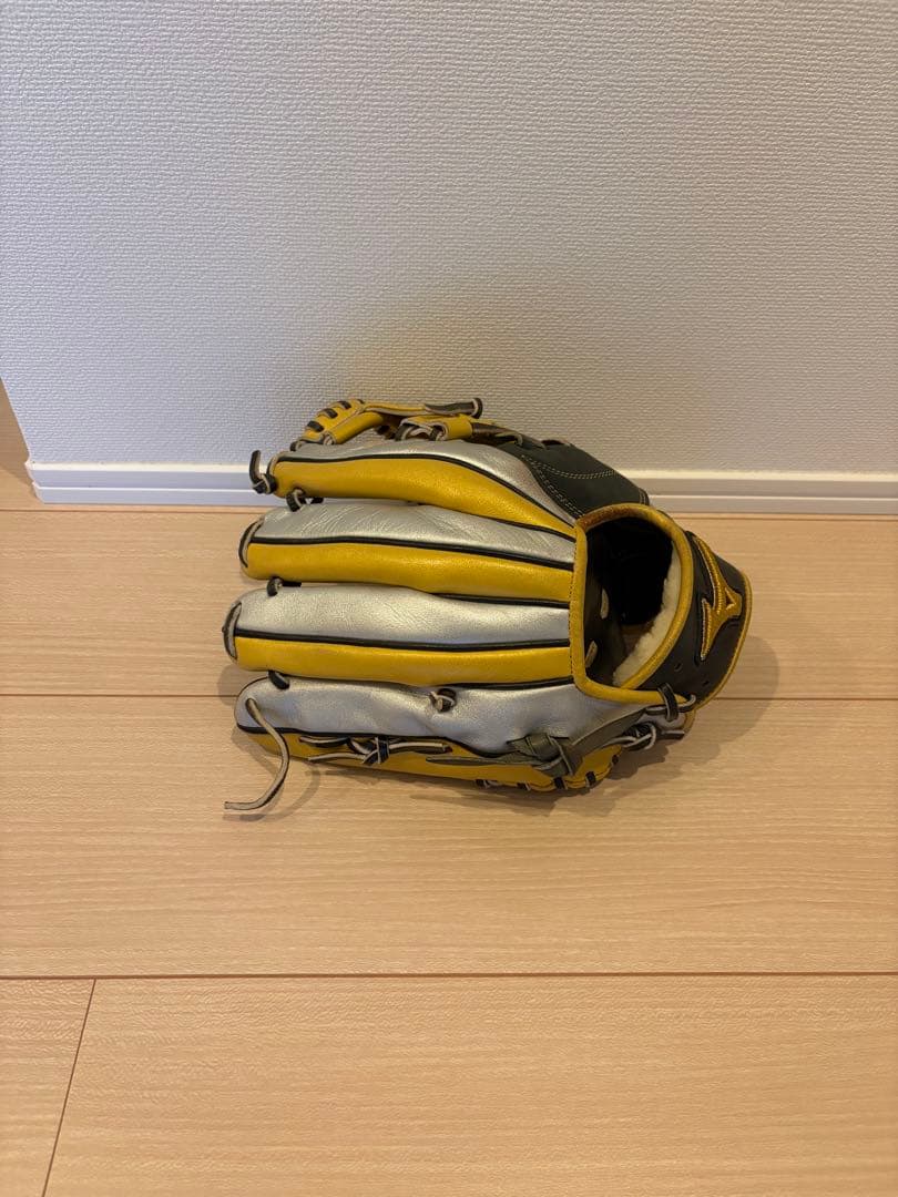 ミズノ 軟式グローブ　坂本勇人モデル