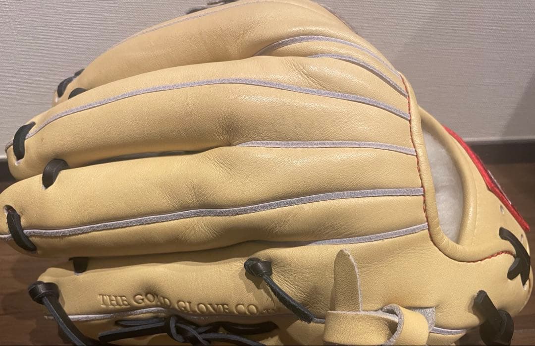 新品　ローリングス　硬式グローブ　内野手用　型付け済み