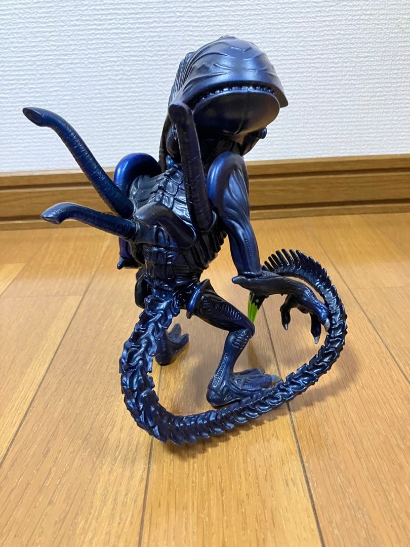 THREE-B/ AVP2: エイリアン ウォーリアー フィギュア 2体セット