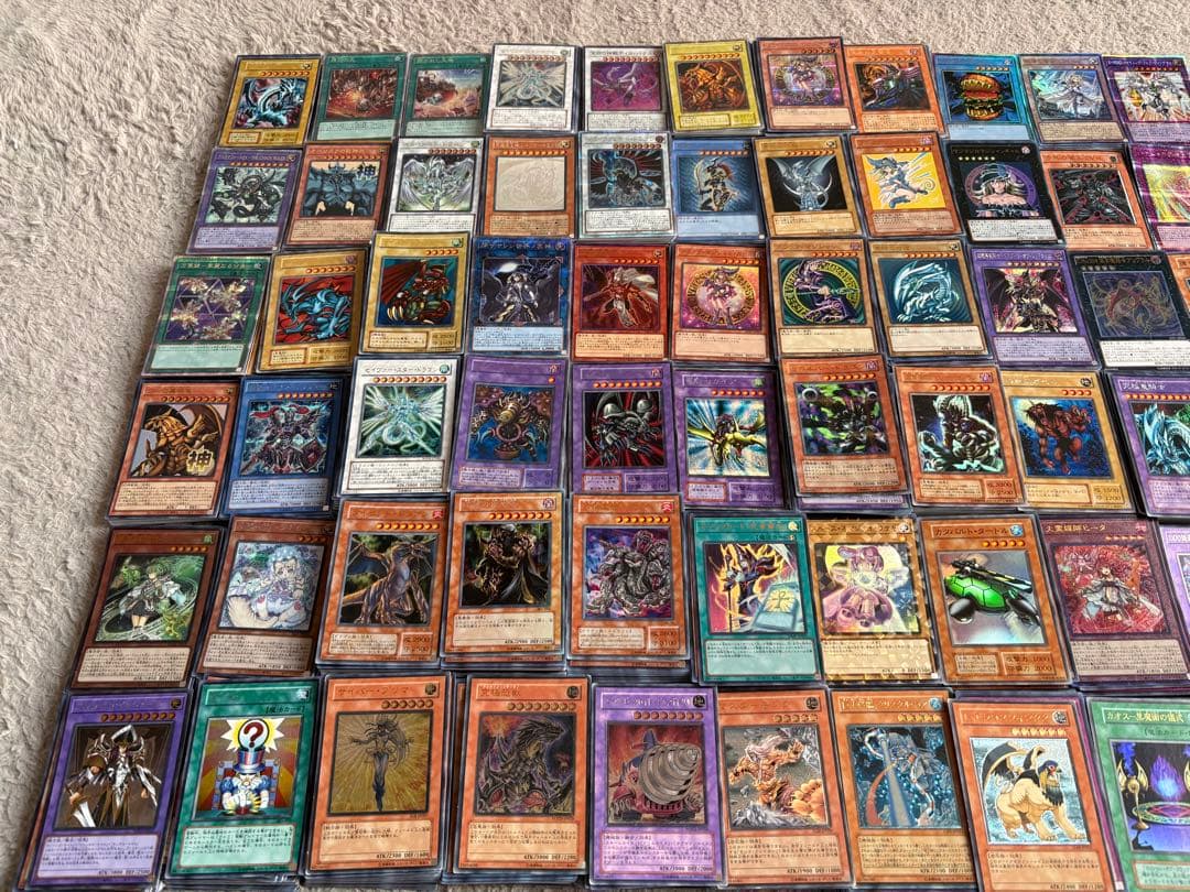 遊戯王　まとめ売り　スーパー、ウルトラ、シク　レリーフプリズマ　合計2300枚程