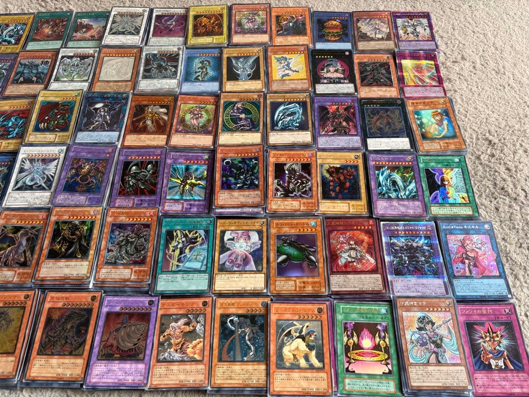遊戯王　まとめ売り　スーパー、ウルトラ、シク　レリーフプリズマ　合計2300枚程