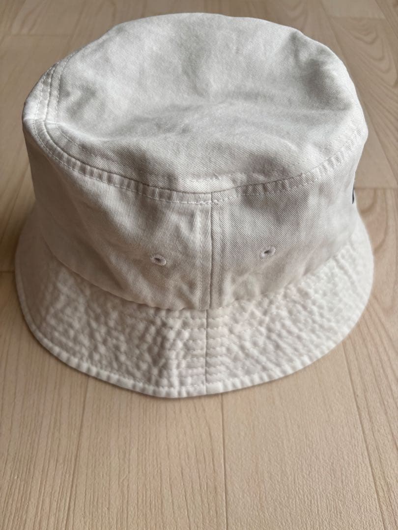 A.P.C GOLF ロゴ刺繍入り　バケットハット ホワイト　Mサイズ