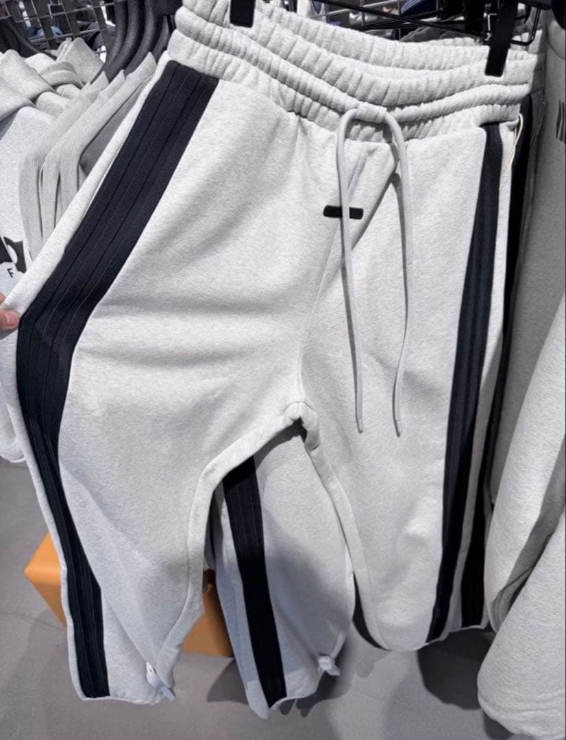 新品L Adidas Fear of God ATHLETICS KC6457