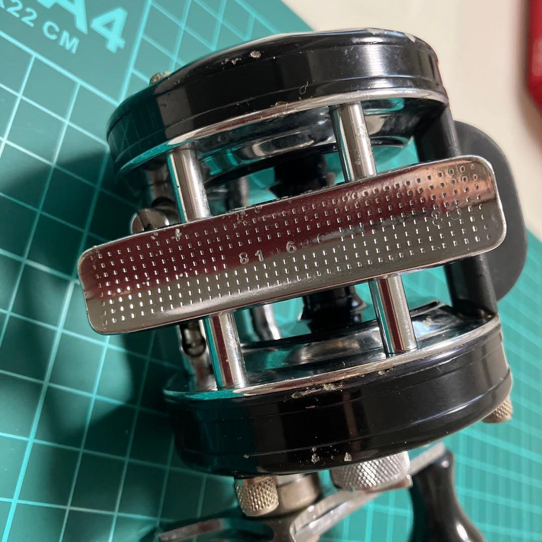 ABU Ambassadeur 5600CA ベイトリール 黒