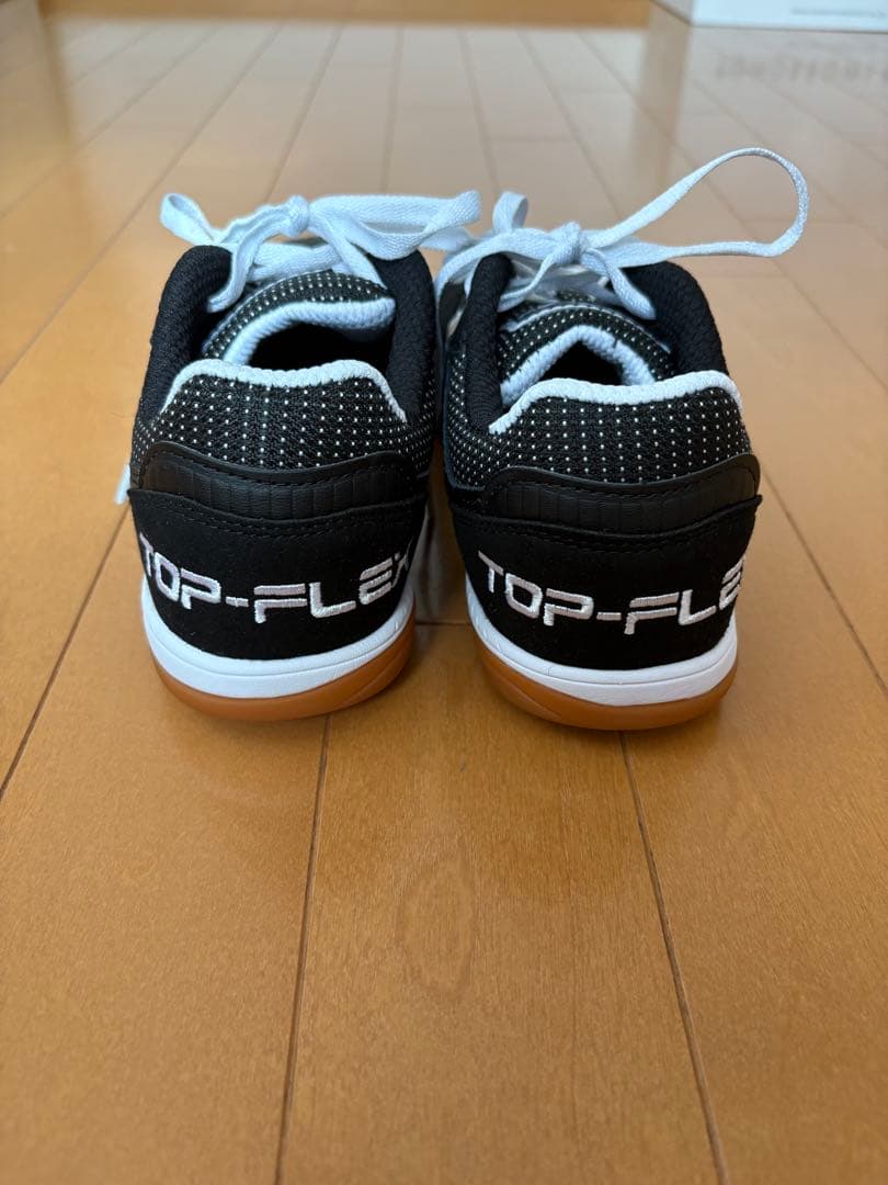JOMA ホマ　TOP-FLEX フットサルシューズ ブラック/ホワイト